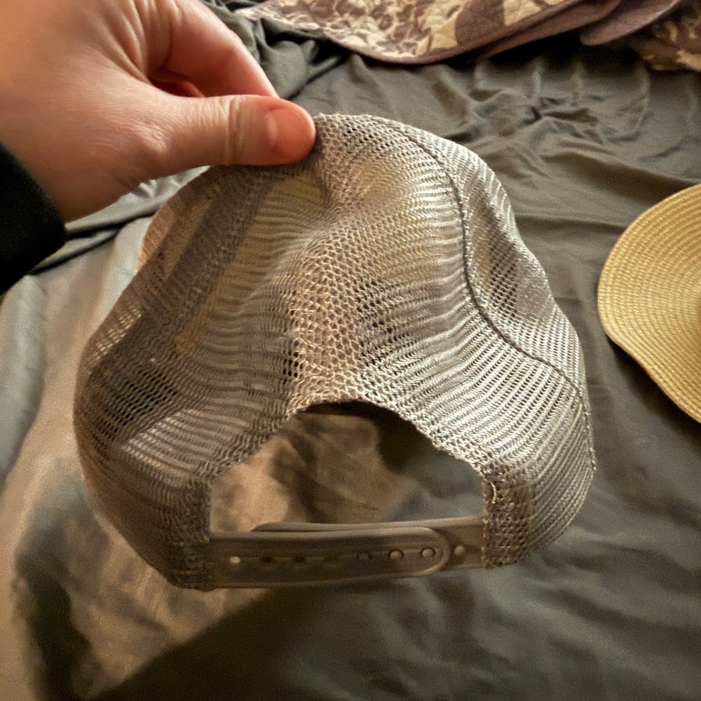 Gray 'Howdy' Baseball Cap - Picture 2 of 2
